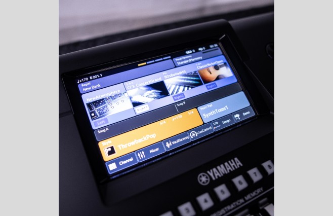 Used Yamaha Genos2 Keyboard & Speakers - Image 7